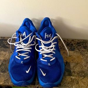 Outstandingly comfort. They give 2 inches off the ground. Laces up easy